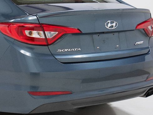 Used 2016 Hyundai Sonata SE image 17