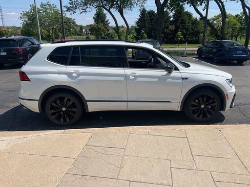 Used 2021 Volkswagen Tiguan SE R-Line AWD/4WD image 7