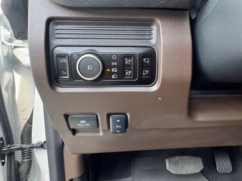 Used 2025 Ford F350 King Ranch AWD/4WD image 25