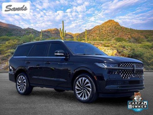Used 2025 Lincoln Navigator Black Label AWD/4WD image 1