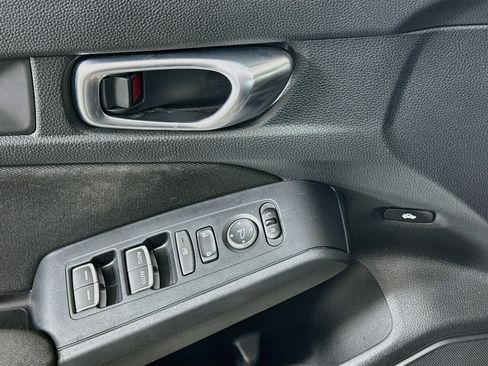 Used 2025 Honda Civic Sport image 15