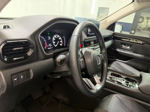 Used 2025 Honda Pilot EX-L image 13