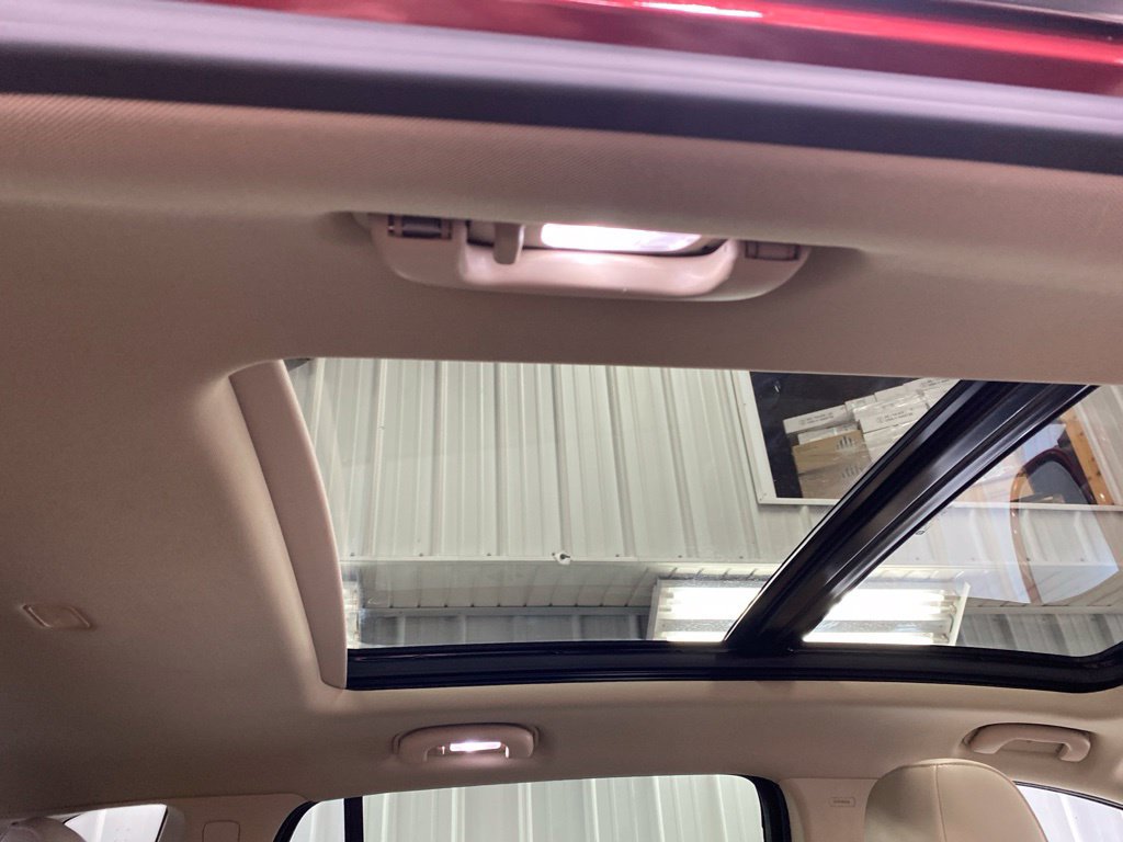 Used 2018 Buick Envision Essence AWD/4WD image 19