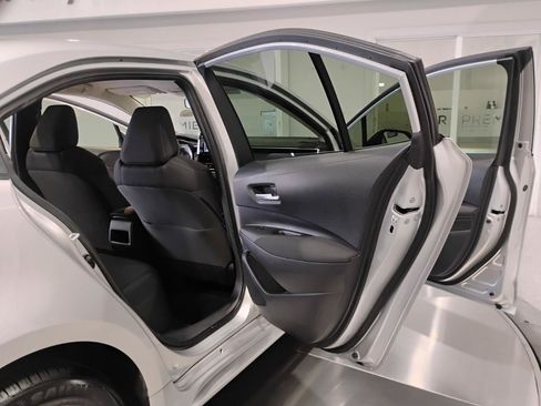 Used 2020 Toyota Corolla LE FWD image 45
