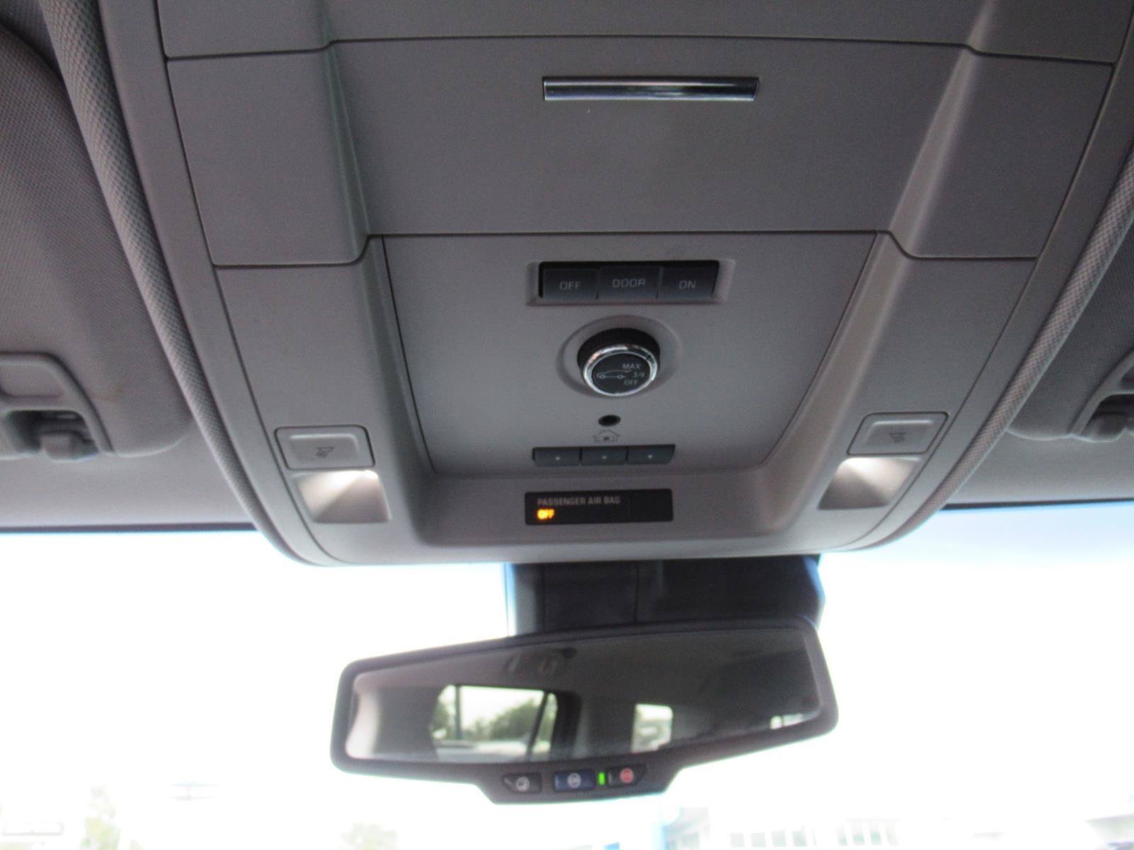 Used 2020 Chevrolet Tahoe LT w/ RST Edition RWD image 30