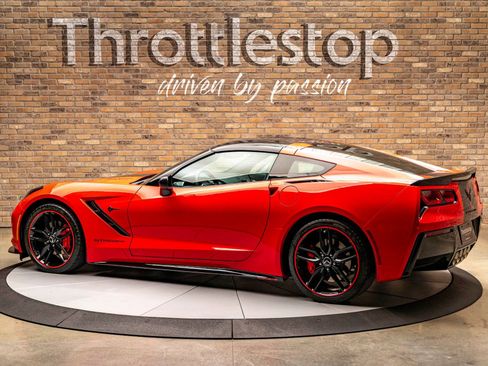 Used 2015 Chevrolet Corvette Stingray Coupe w/ 2LT Preferred Equipment Group image 9