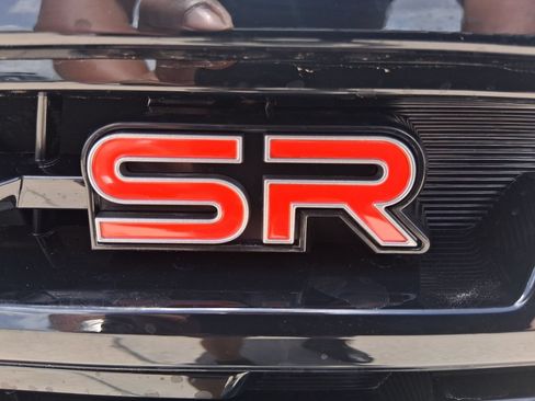 New 2026 Nissan Kicks SR FWD image 39