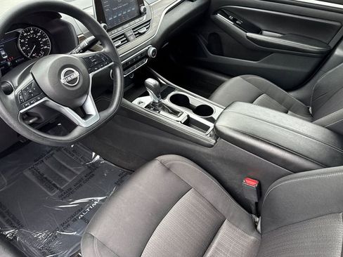 Used 2023 Nissan Altima 2.5 SV image 5