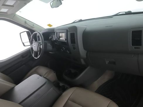 Used 2020 Nissan NV 3500 SL RWD image 28