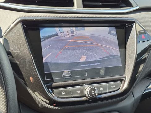 Used 2021 Chevrolet TrailBlazer LT w/ Convenience Package FWD image 14