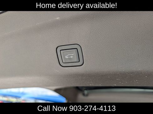 Used 2023 Chevrolet Suburban Z71 w/ Luxury Package AWD/4WD image 30