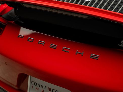 Used 2018 Porsche 911 Carrera RWD image 14