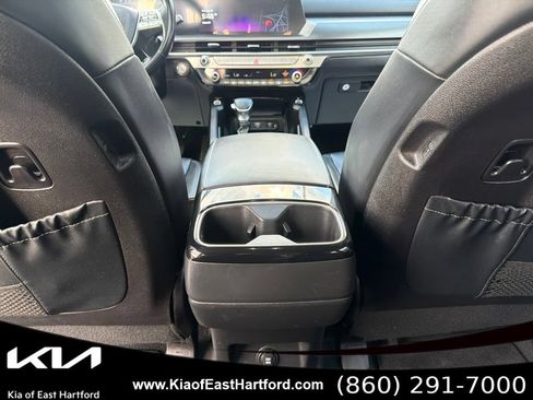 Certified 2024 Kia Telluride S w/ S Sunroof Package AWD/4WD image 20