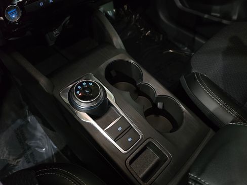 New 2026 Ford Escape SE FWD image 27