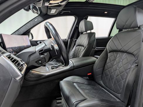 Used 2023 BMW X7 xDrive40i w/ Executive Package image 15