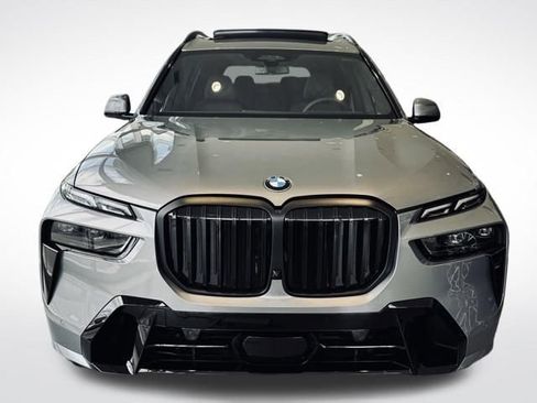 New 2026 BMW X7 xDrive40i w/ M Sport Package AWD/4WD image 2