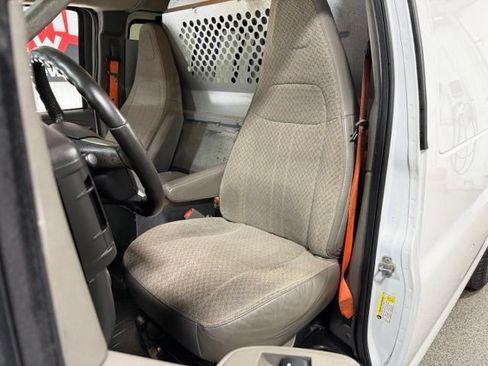 Used 2019 Chevrolet Express 2500 w/ Driver Convenience Package RWD image 16
