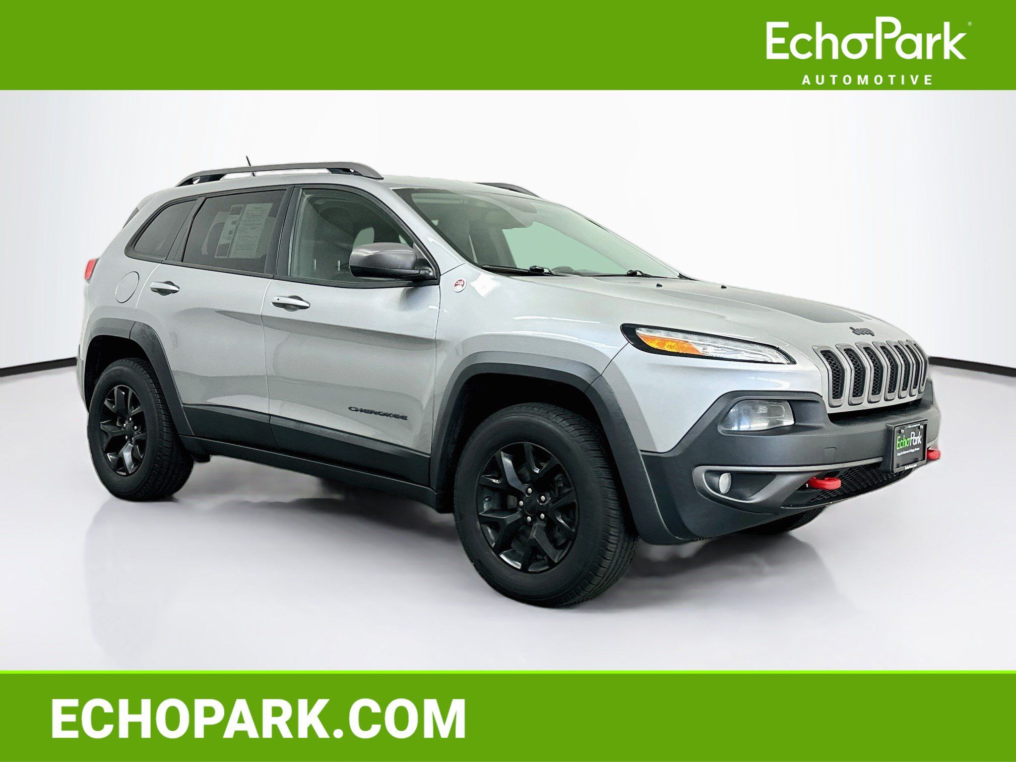 Used 2015 Jeep Cherokee Trailhawk w/ Comfort/Convenience Group AWD/4WD image 1
