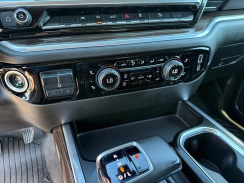 Used 2022 Chevrolet Silverado 1500 RST image 19