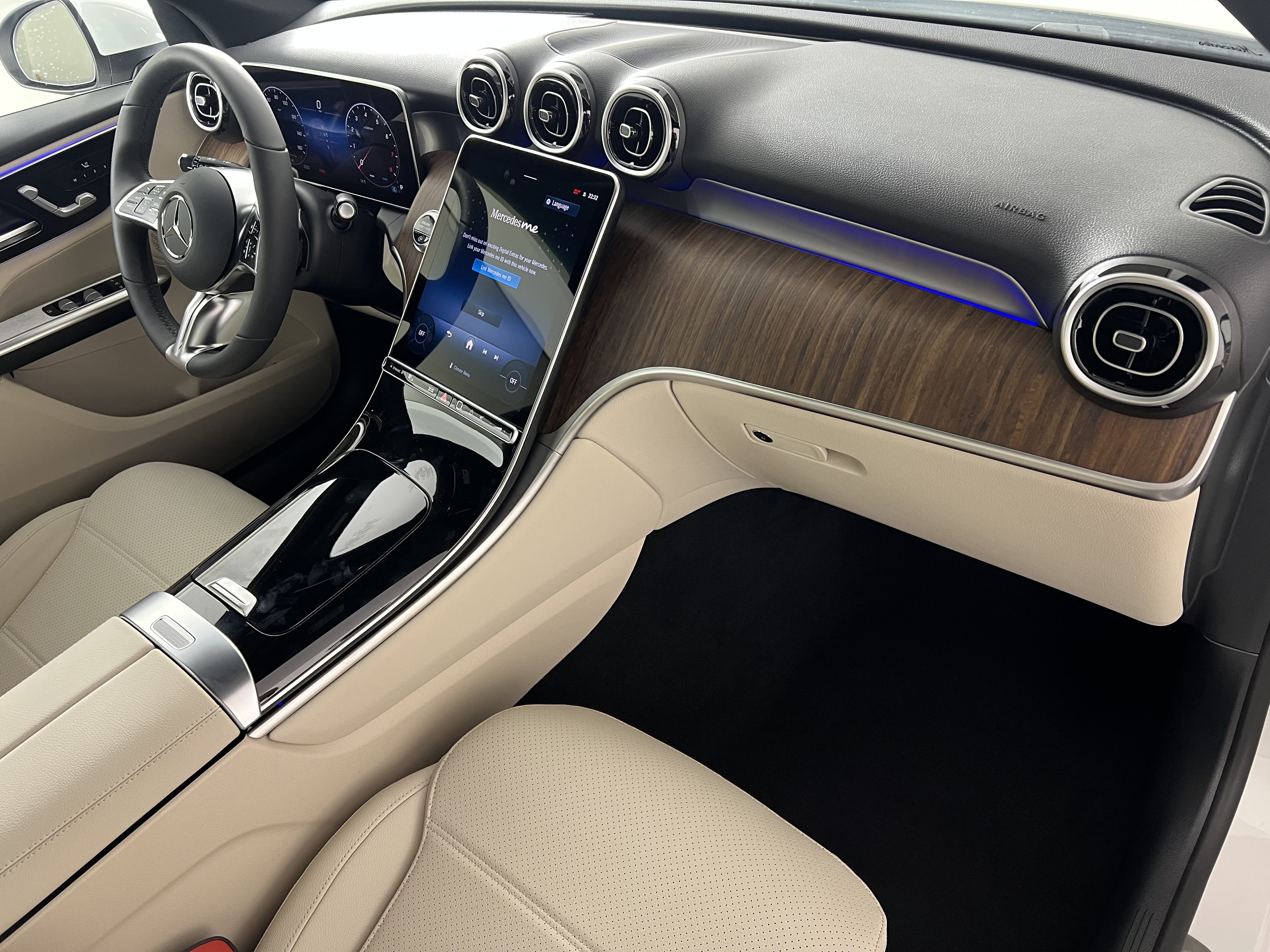 New 2027 Mercedes-Benz GLC 300 4MATIC image 27