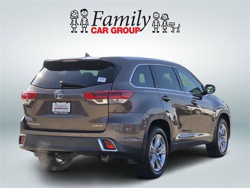 Used 2018 Toyota Highlander Limited image 4