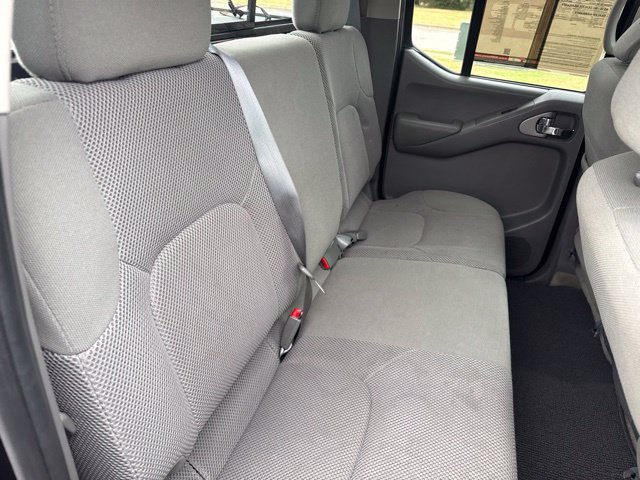Used 2018 Nissan Frontier SV w/ Value Truck Package RWD image 17