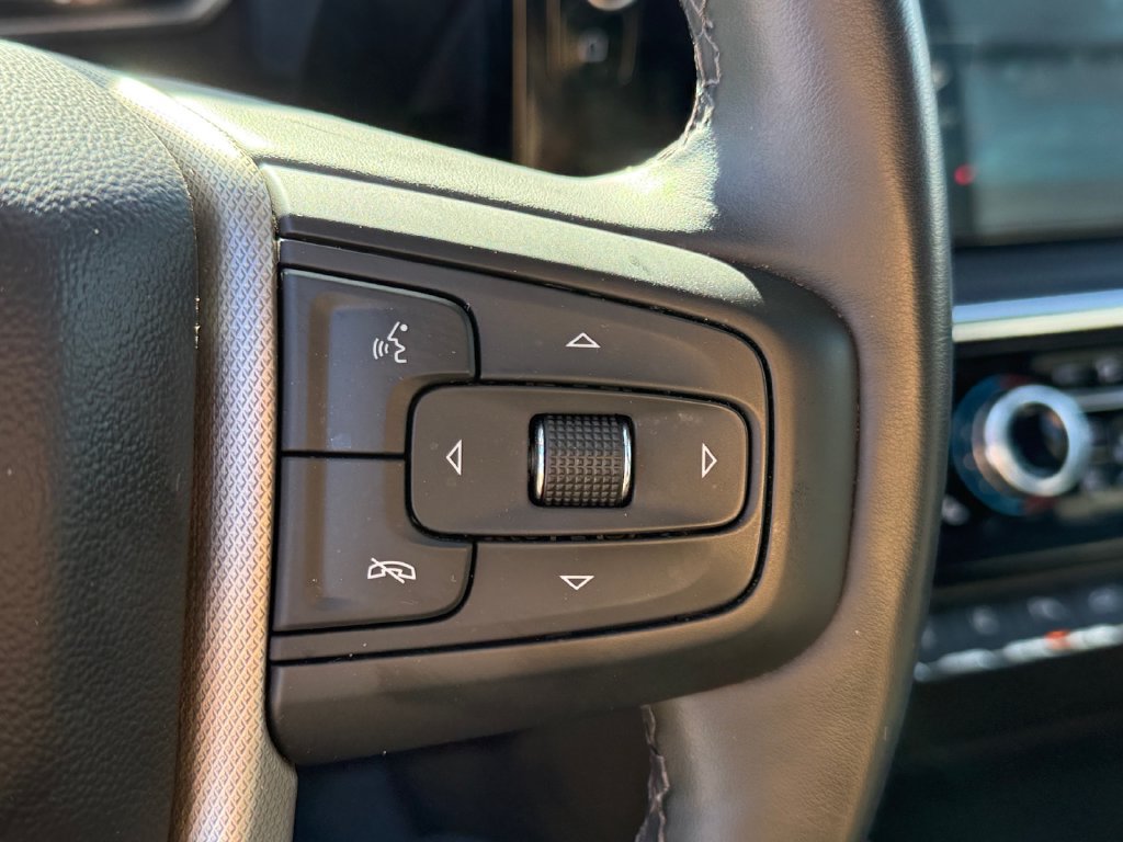 Used 2024 GMC Sierra 2500 Denali AWD/4WD image 16