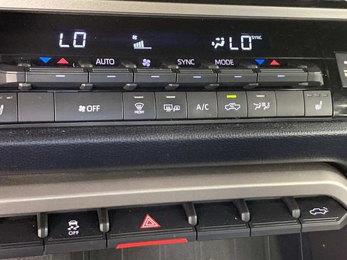 Used 2026 Toyota Tundra SR5 AWD/4WD image 21
