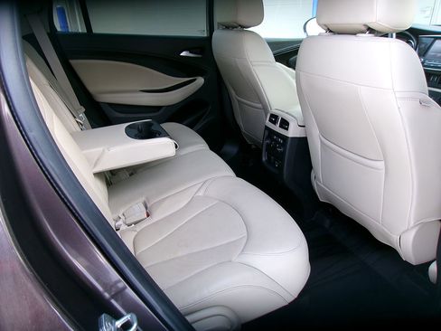 Used 2020 Buick Envision Essence image 10