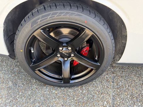 Used 2017 Dodge Challenger SRT Hellcat RWD image 28