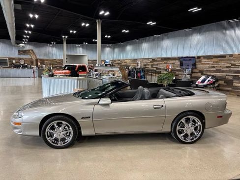 Used 1999 Chevrolet Camaro Z28 RWD image 14