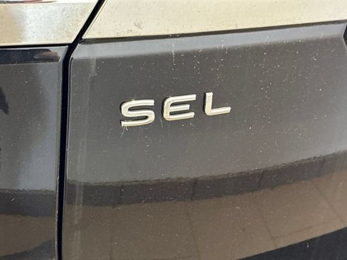 Used 2023 Volkswagen Atlas SEL AWD/4WD image 47
