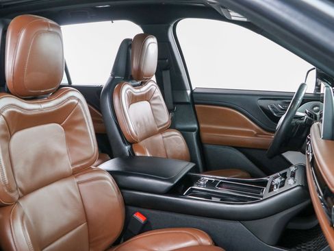Used 2022 Lincoln Aviator Reserve w/ Equipment Group 201A AWD/4WD image 29