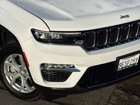 Certified 2023 Jeep Grand Cherokee Limited w/ Luxury Tech Group II AWD/4WD image 6