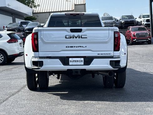New 2026 GMC Sierra 3500 Denali Ultimate w/ LPO, Black Badging Package AWD/4WD image 4