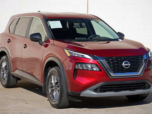 Used 2023 Nissan Rogue S FWD image 46
