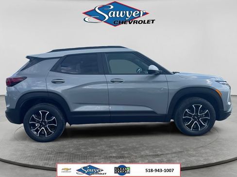 Used 2024 Chevrolet TrailBlazer ACTIV w/ Driver Confidence Package AWD/4WD image 6