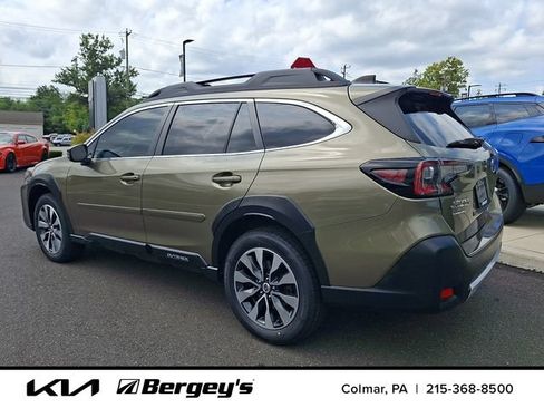 Used 2023 Subaru Outback Limited AWD/4WD image 8