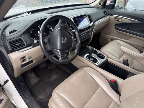 Used 2017 Honda Pilot EX-L image 2