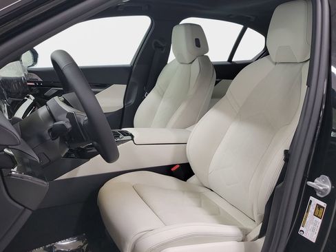 New 2026 BMW 530i w/ Premium Package image 11