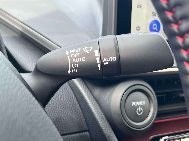 Used 2026 Toyota Prius Plug-In Hybrid FWD image 29