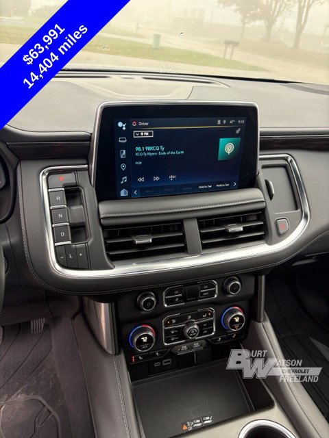 Used 2024 Chevrolet Suburban Z71 w/ Luxury Package AWD/4WD image 25