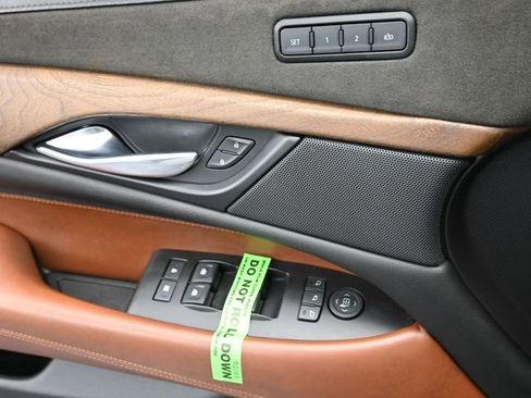 Used 2020 Cadillac Escalade Luxury AWD/4WD image 40