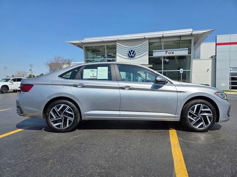 Certified 2023 Volkswagen Jetta SEL FWD image 10