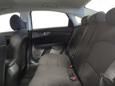 Used 2020 Kia Forte LXS FWD image 18