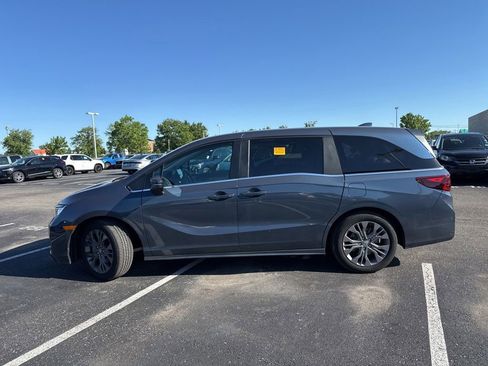 Used 2025 Honda Odyssey Touring image 9