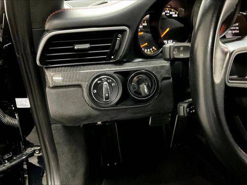 Used 2019 Porsche 911 GT3 RS RWD image 22