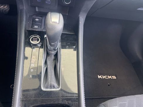 Used 2024 Nissan Kicks SV FWD image 19