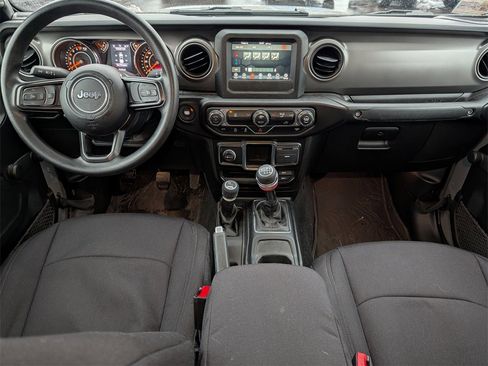 Used 2022 Jeep Gladiator Sport image 12