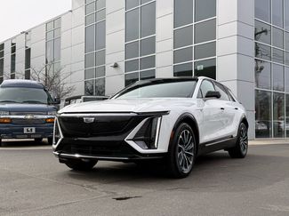 Used 2024 Cadillac Lyriq Sport video 2
